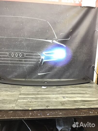 Накладка декоративная на торпедо Audi A6 C7