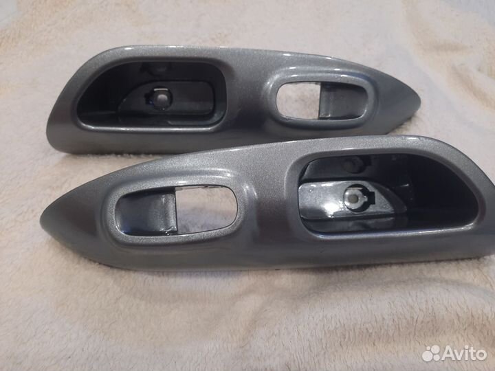 Накладка задней двери для Nissan juke