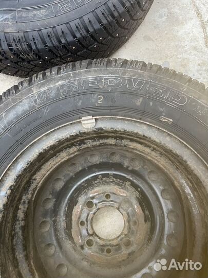 Резина зимнея на ваз