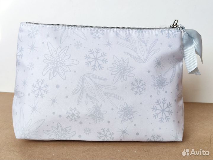 Новая Косметичка Clarins Зимняя Новогодняя