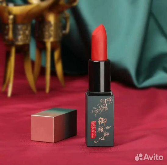 Подарочный набор декоративной косметики