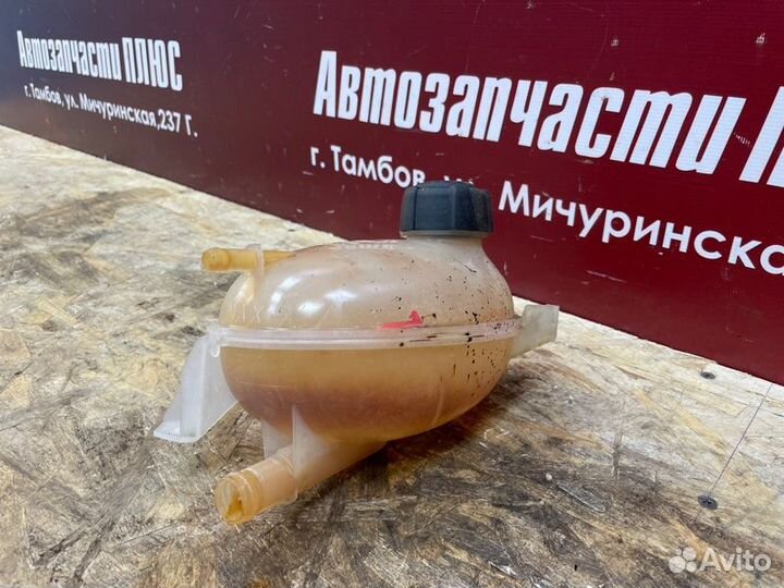 Бачок расширительный Renault Logan