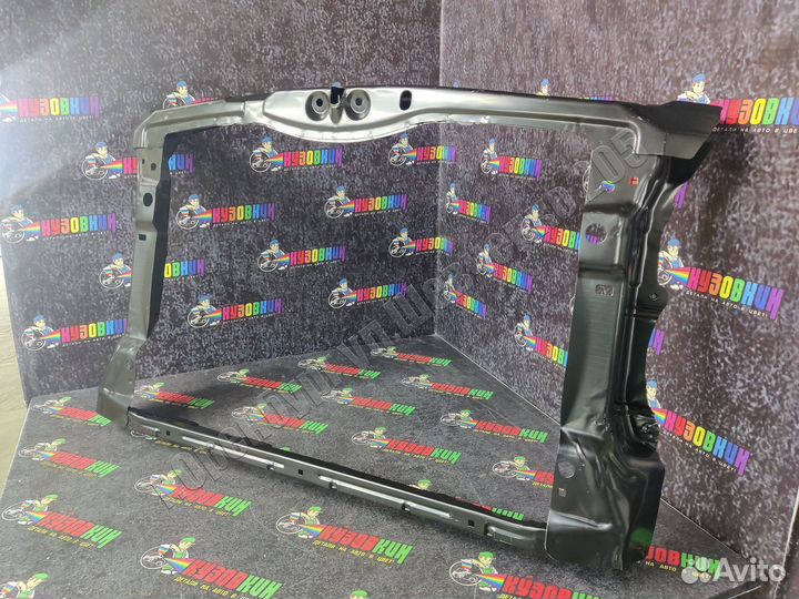 Панель передняя (телевизор) Skoda Octavia 2004-13