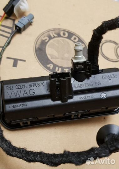 Камера с омывателем Skoda Rapid 5ja827566 Новая