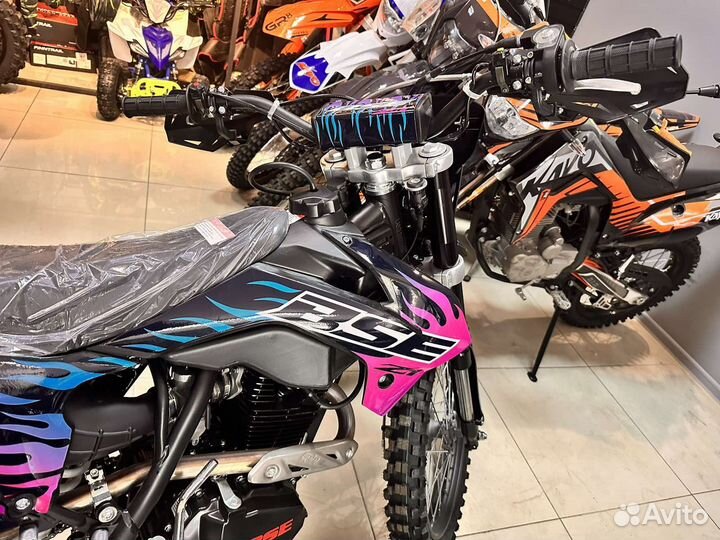 Кроссовый мотоцикл BSE Z1 150e 19/16