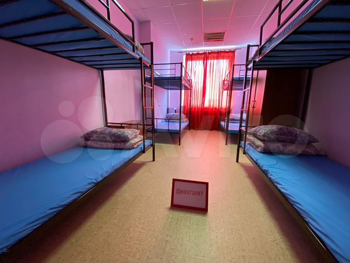 Комната 28 м² в > 9-к., 4/5 эт.