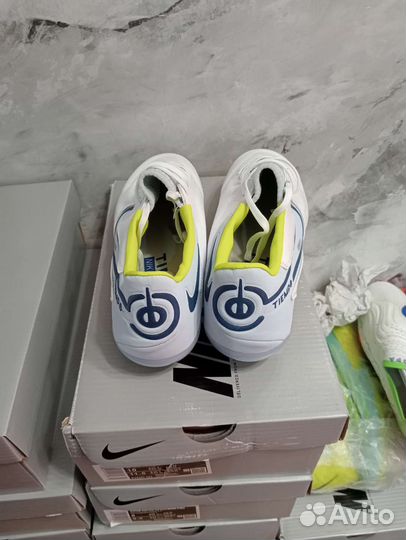 Бутсы Nike Phantom