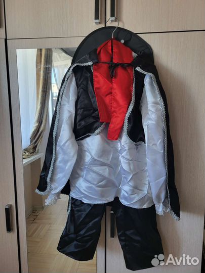 Костюм 
