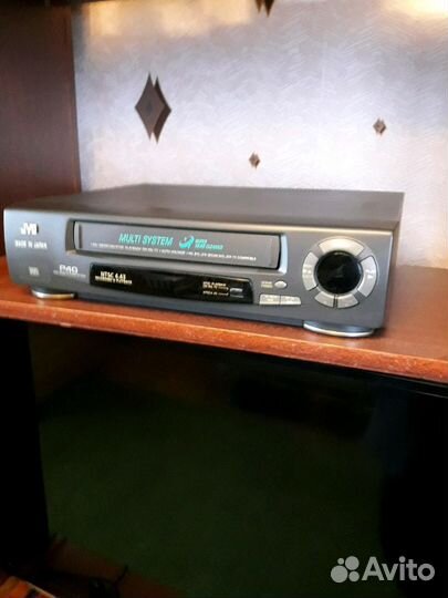 Видеомагнитофон