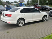 Volkswagen Jetta 1.6 AT, 2012, 130 000 км, с пробегом, цена 1 270 000 руб.