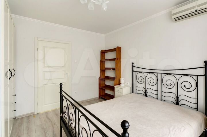 Комната 20 м² в 3-к., 1/17 эт.