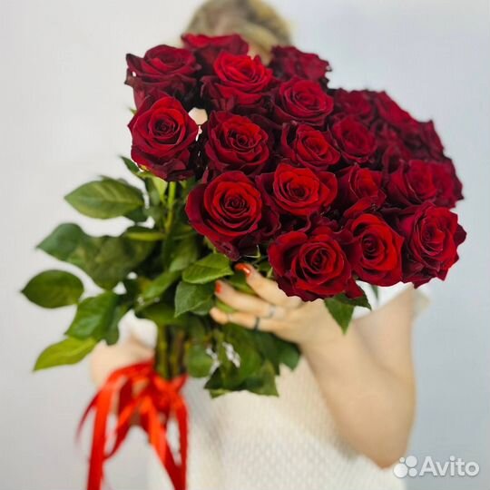Букет из 25 красных роз