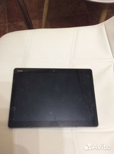 Планшет huawei BAH-L 09