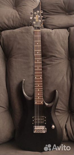 Электрогитара