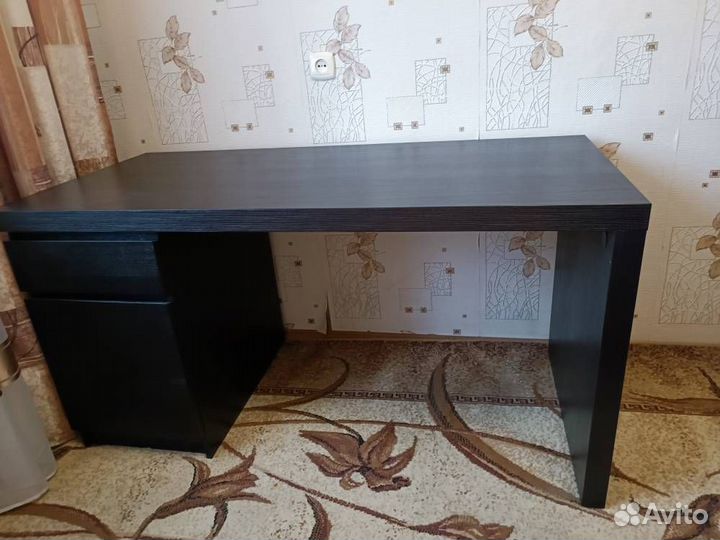 Стол компьютерный Икеа Malm