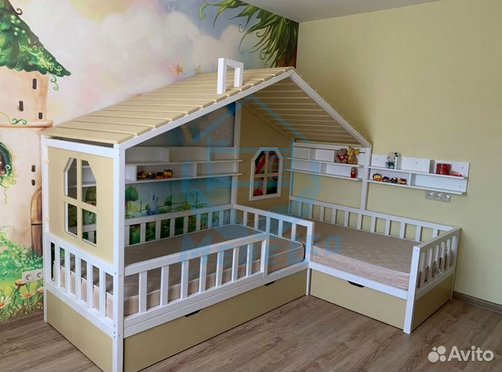 Двухъярусная кровать