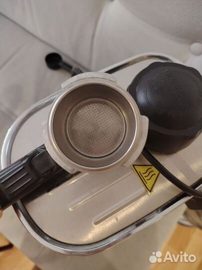 Кофеварка рожковая polaris