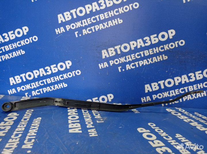 Левый поводок дворника Ssangyong Actyon New