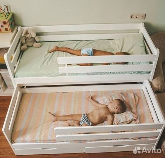 Выдвижная двухярусная кровать