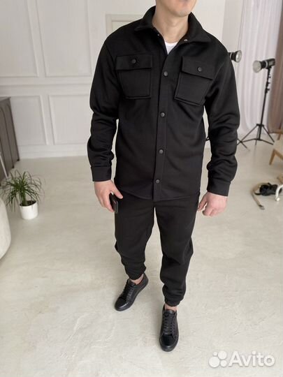 Костюм спортивный