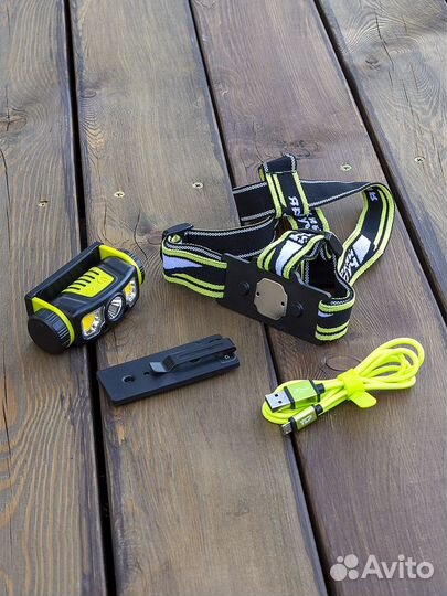 Фонарь яркий луч LH-400 