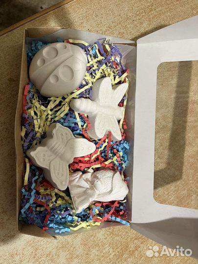 Мыло ручной работы и фигурки из гипса