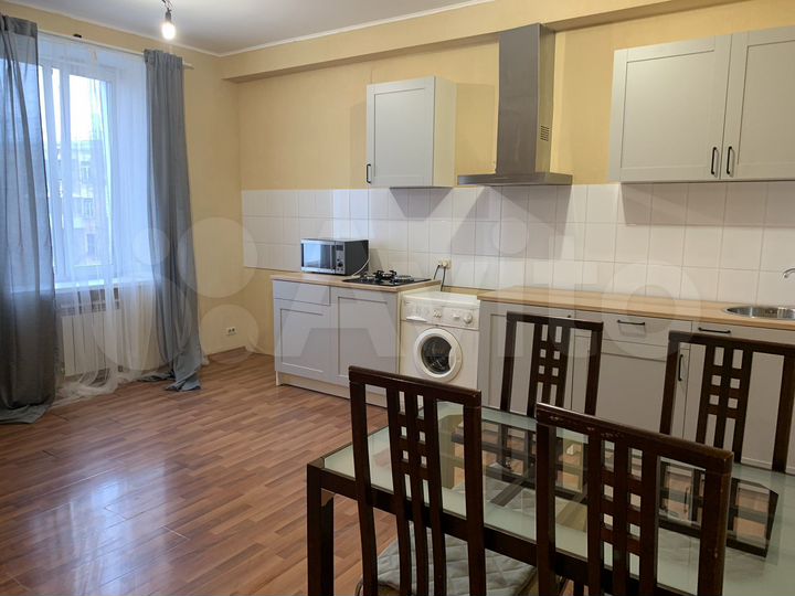 2-к. квартира, 64,7 м², 3/3 эт.