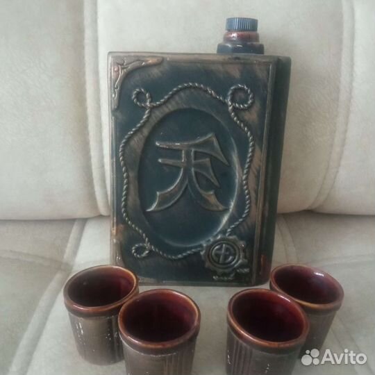 Штоф и стопки