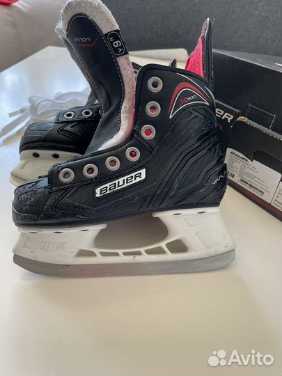 Хоккейные коньки bauer Y9 R, 27размер