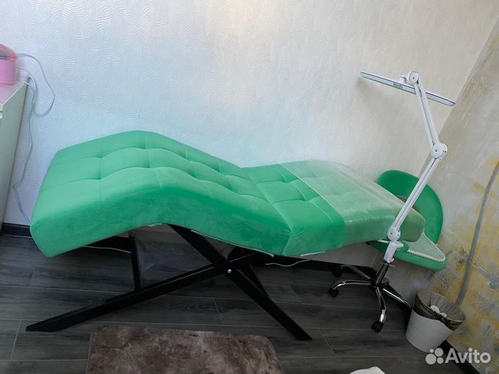 Анатомическая кушетка для наращивания ресниц