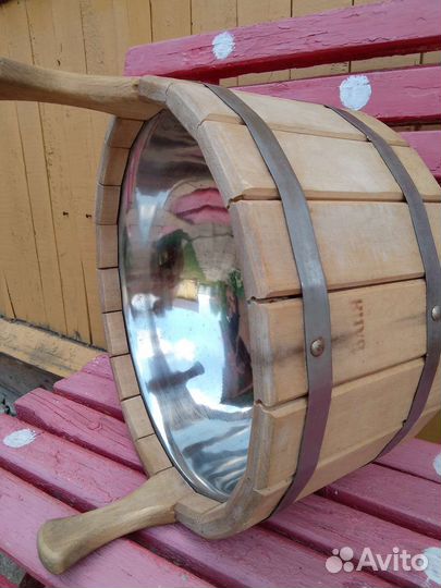 Деревянный ушат с оцинковкой внутри