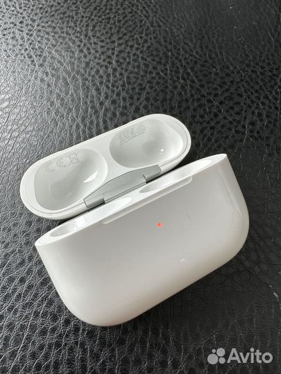 Кейс для AirPods Pro 1 поколения оригинал