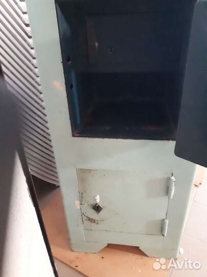 Шкаф металлический сейф