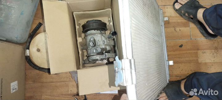 Компрессор кондиционера радиатор Киа сид