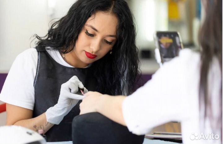 Вакансия мастер маникюра и педикюра Москва