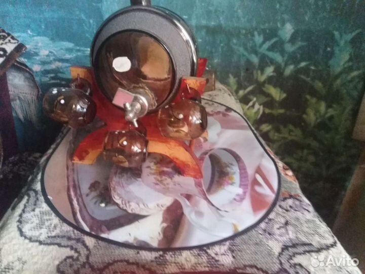 Бочонок стеклянный сувенирный с краником и рюмками