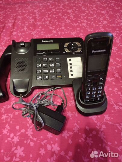 Цифровой телефон Panasonic KX-TG6461RU