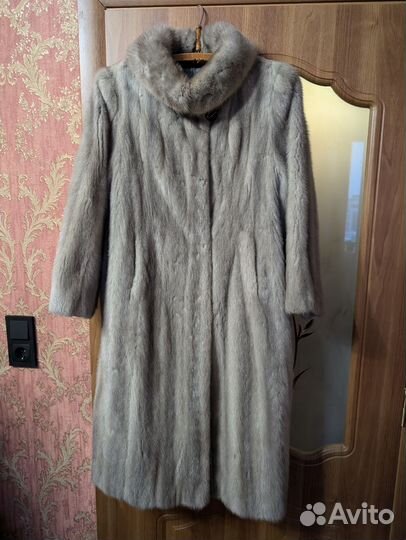 Шуба голубая норка