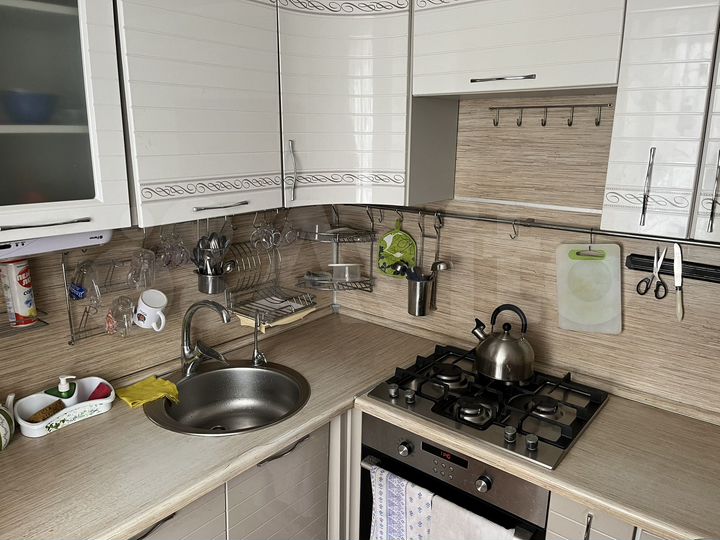 3-к. квартира, 60 м², 1/5 эт.