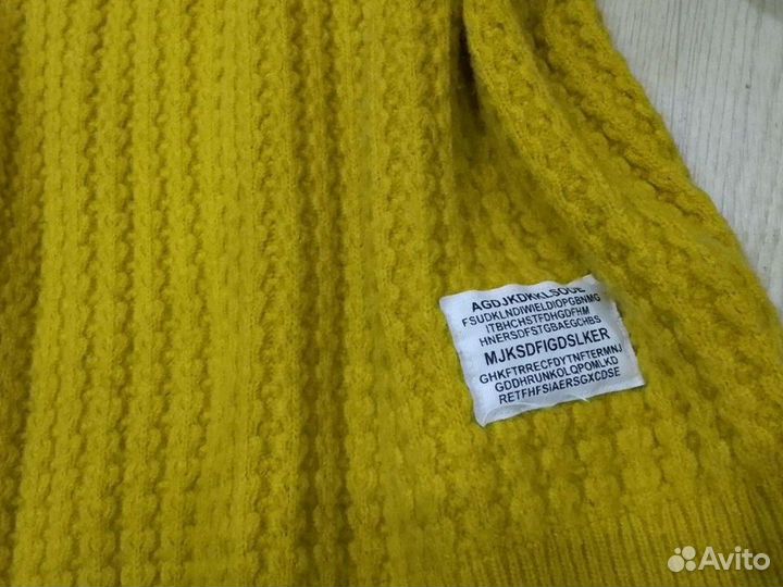 Свитер женский