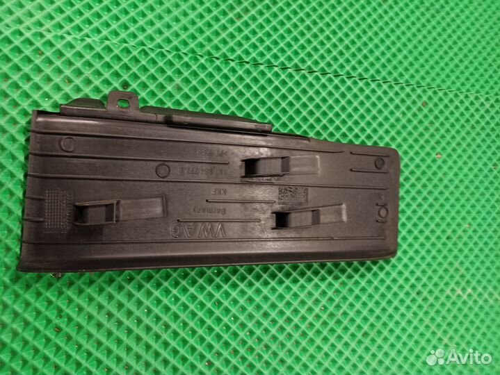 Упор ноги водителя Skoda Octavia A5