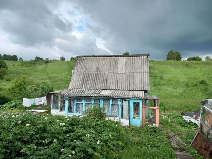 Дом 20 м² на участке 8 сот.