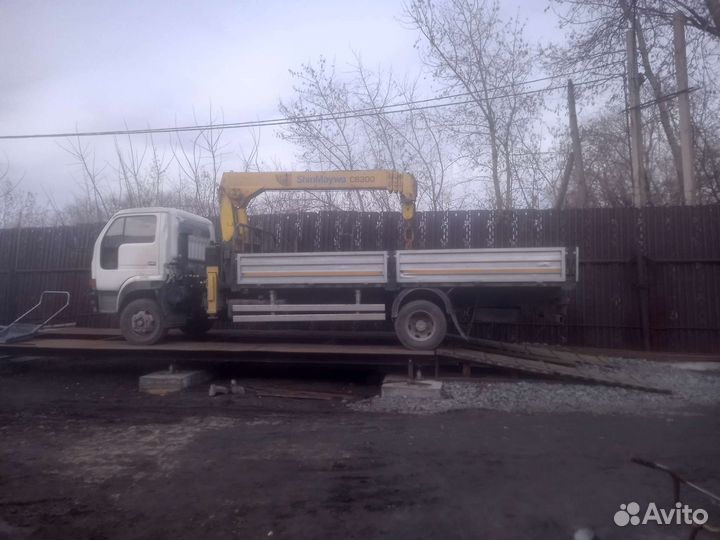 Nissan Condor с КМУ, 1983