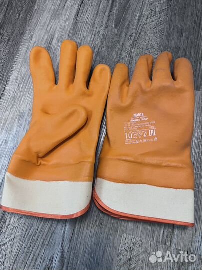 Резиновые перчатки
