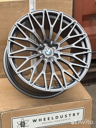 Кованые диски R22 BMW X5 G05 наличие