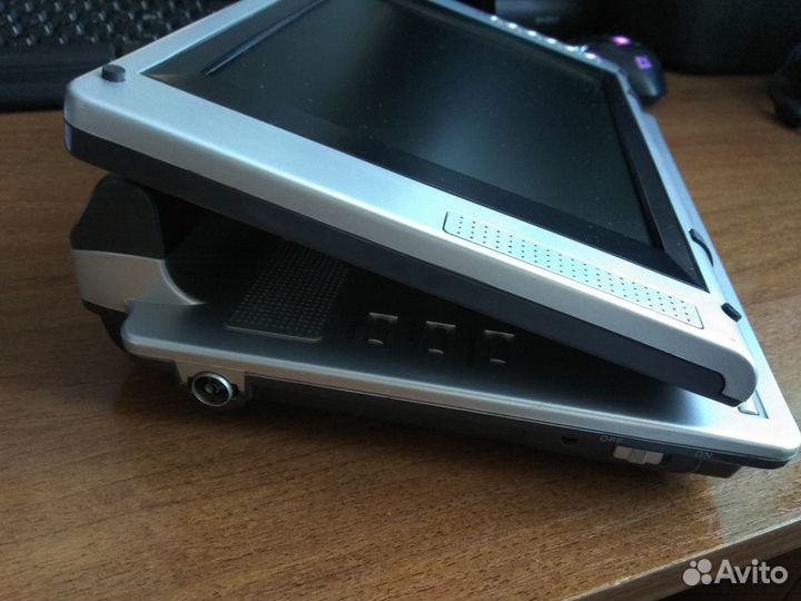 Портативный DVD плеер с цифровым тв тюнером