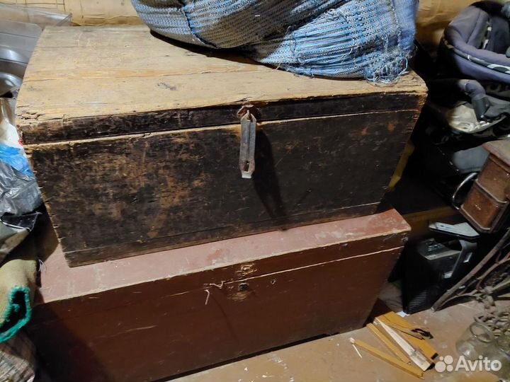 Сундук деревянный старинный