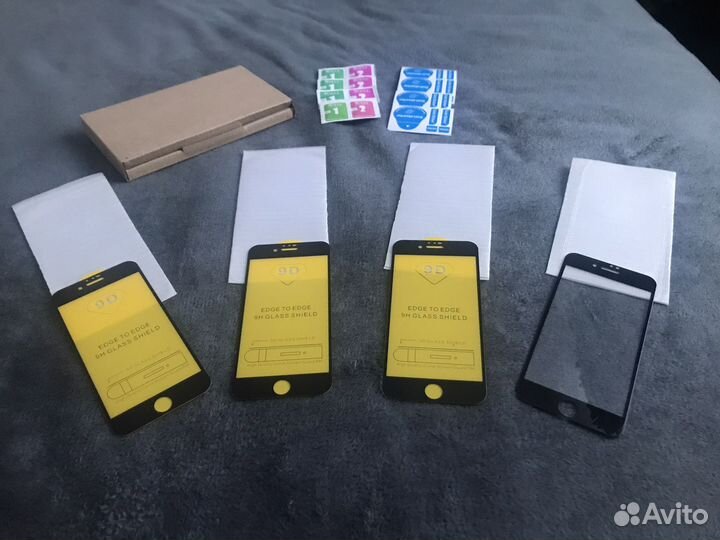 Защитное стекло на iPhone 7 (4 шт)