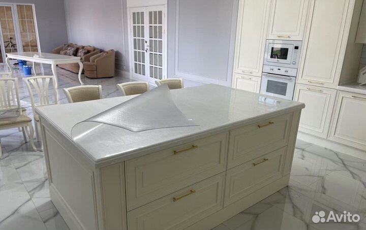 Гибкое мягкое стекло под размеры