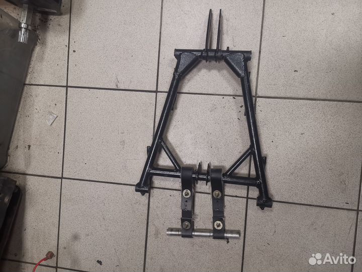 Маятник передний Arctic Cat xf800